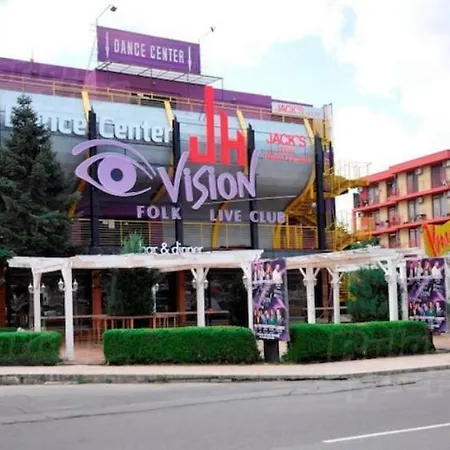 Pasific Holiday Lägenhetshotell Slăntjev Brjag